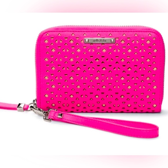 Stella & Dot Handbags - Stella & Dot 🩷 Hot Pink Laser Cut Chelsea Tech Wristlet/Zip Around Wallet🩷